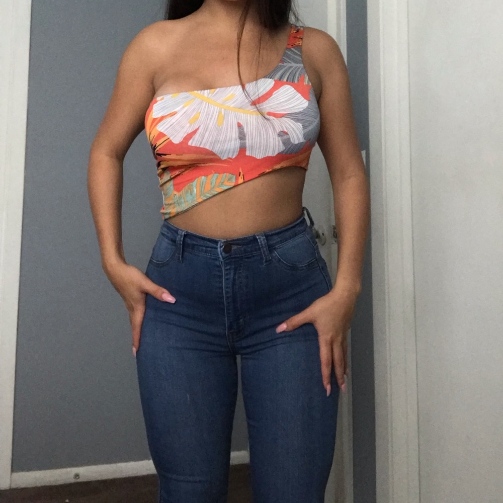 Fashion Nova Cropped Top